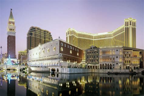 Macau Transfers & Car Hire .